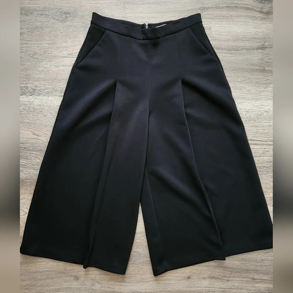 Forever 21 Wide Leg Cropped Pants